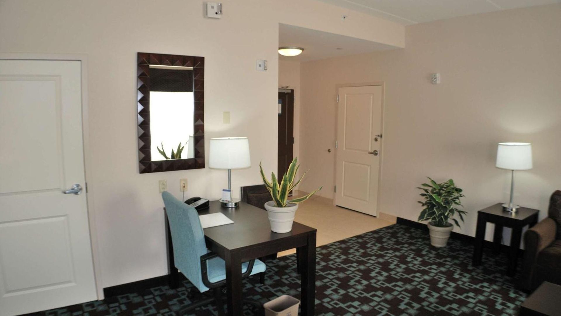 Hotel Hampton & At Opryland 3*