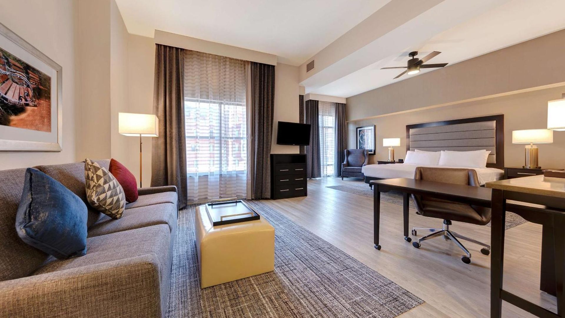 Homewood Vanderbilt Hotel 3*