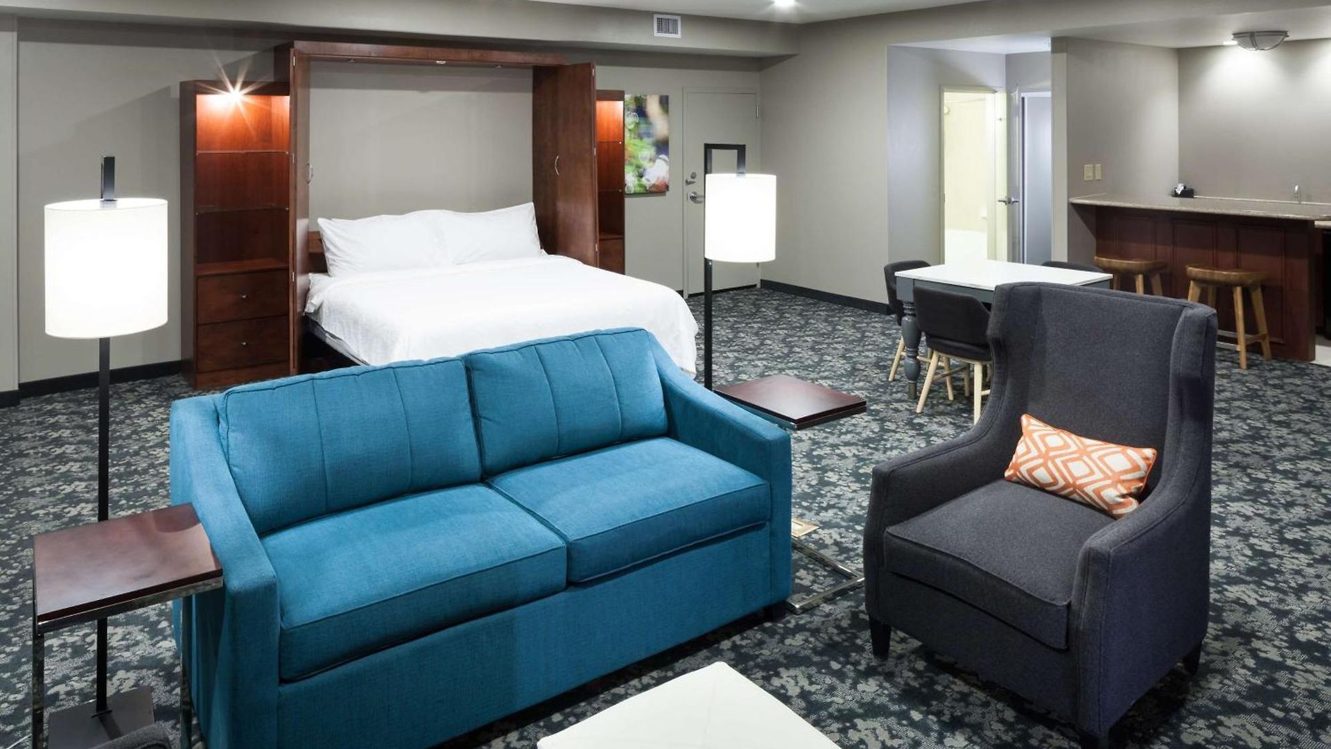 Hotel Hilton Garden Vanderbilt 3*