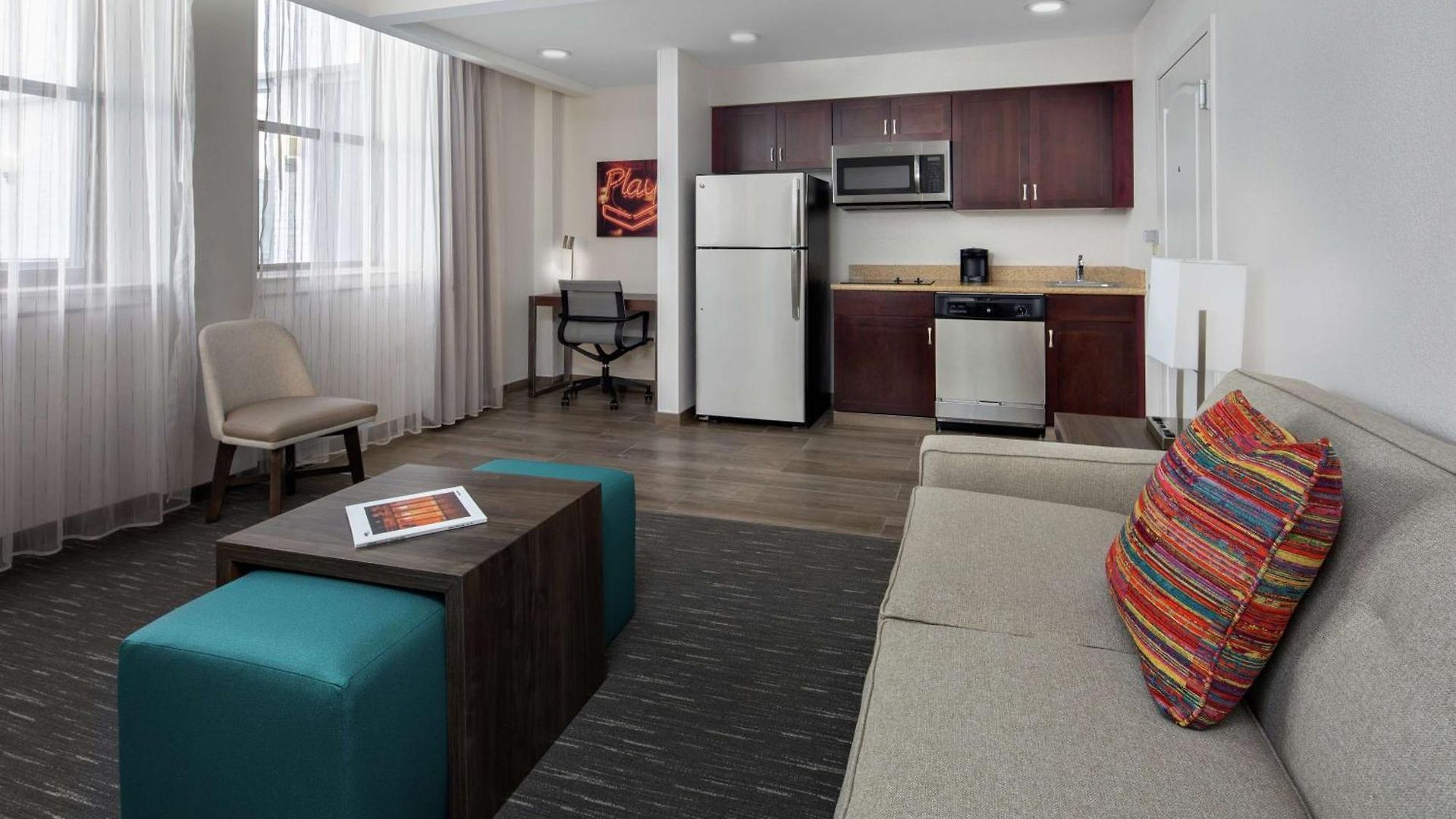 Hotel Homewood By Hilton Downtown Nashville