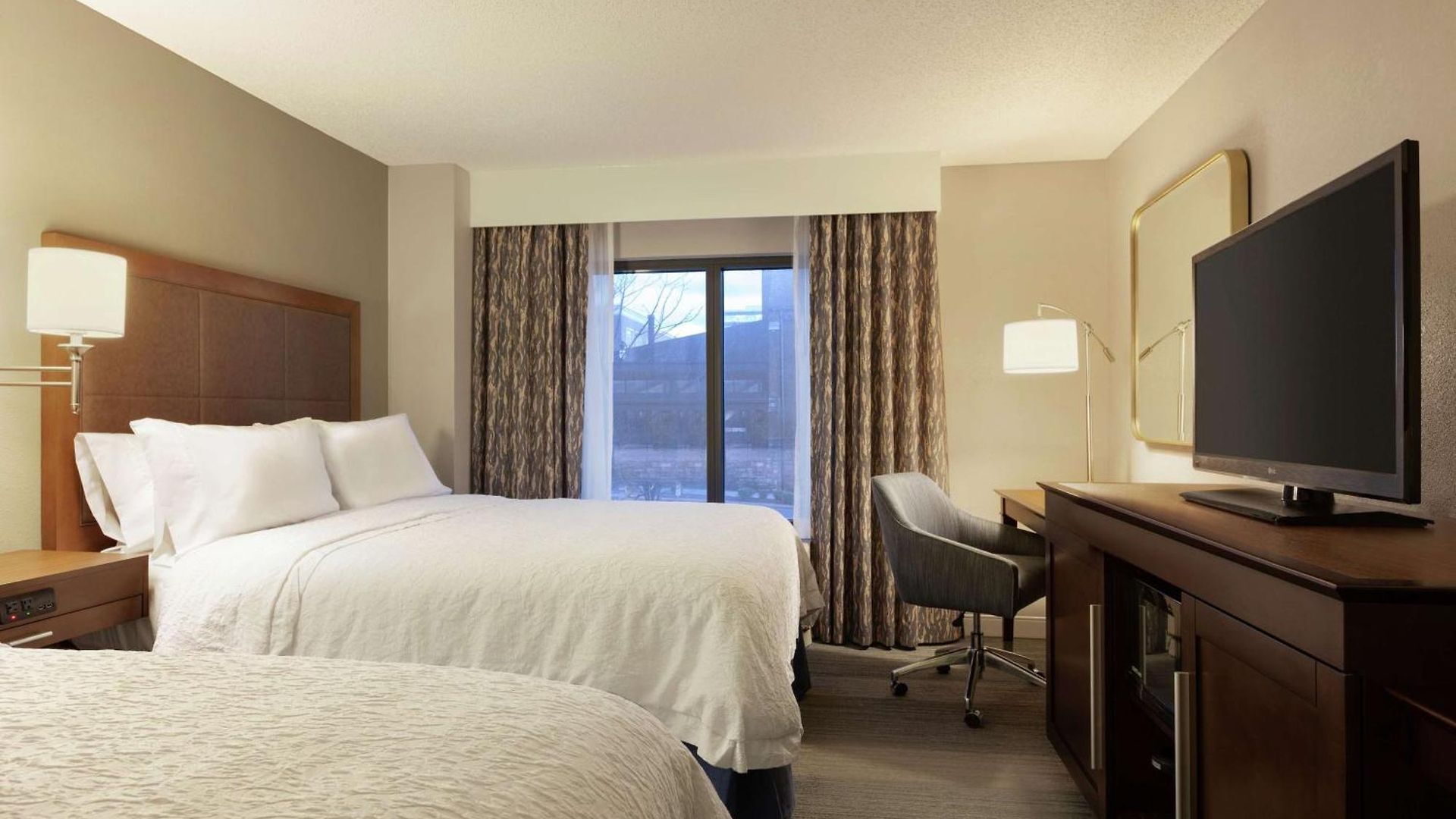 Hotel Hampton & Nashville-downtown Nashville