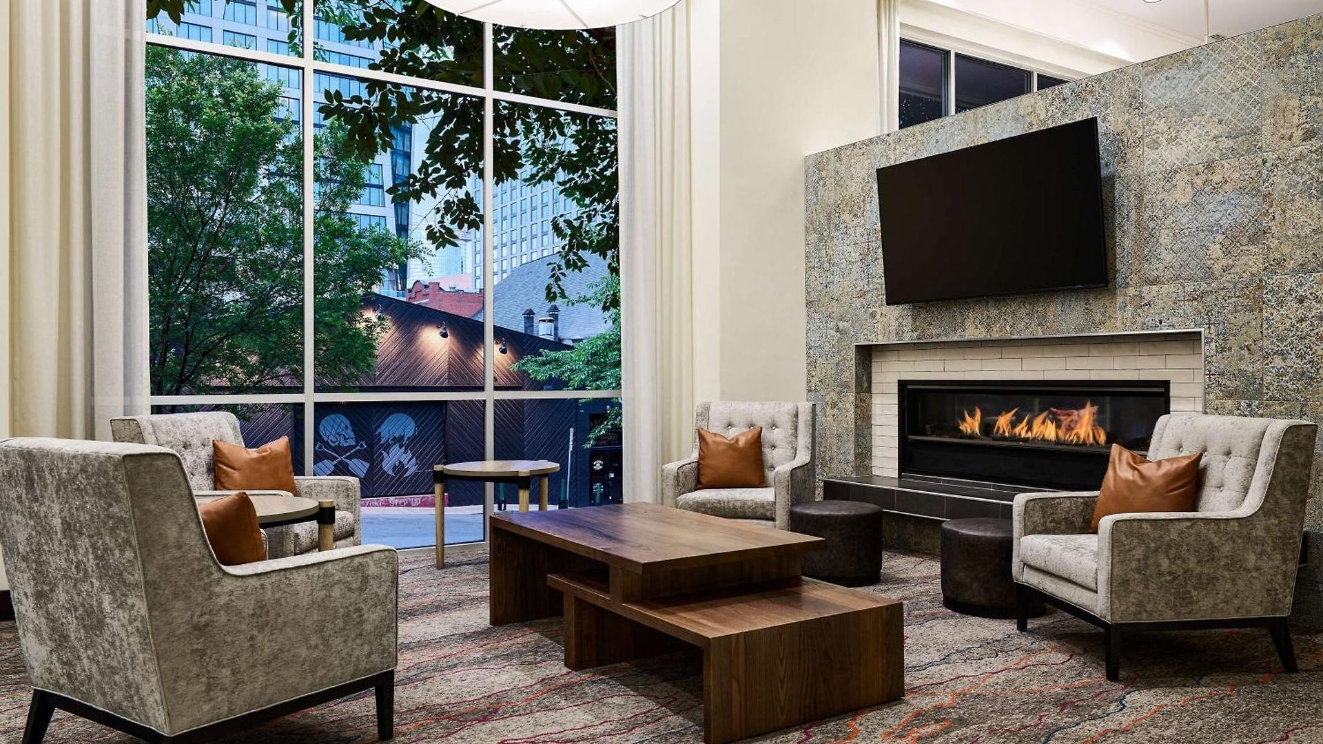 Hilton Garden Downtown Convention Center Hotel 3*