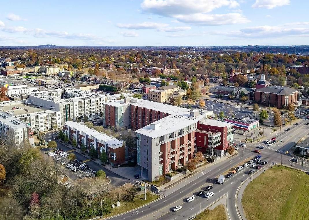 Two Story 2bd 2ba A Work Live