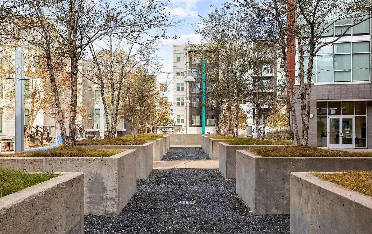 Two Story 2bd 2ba A Work Live * Nashville