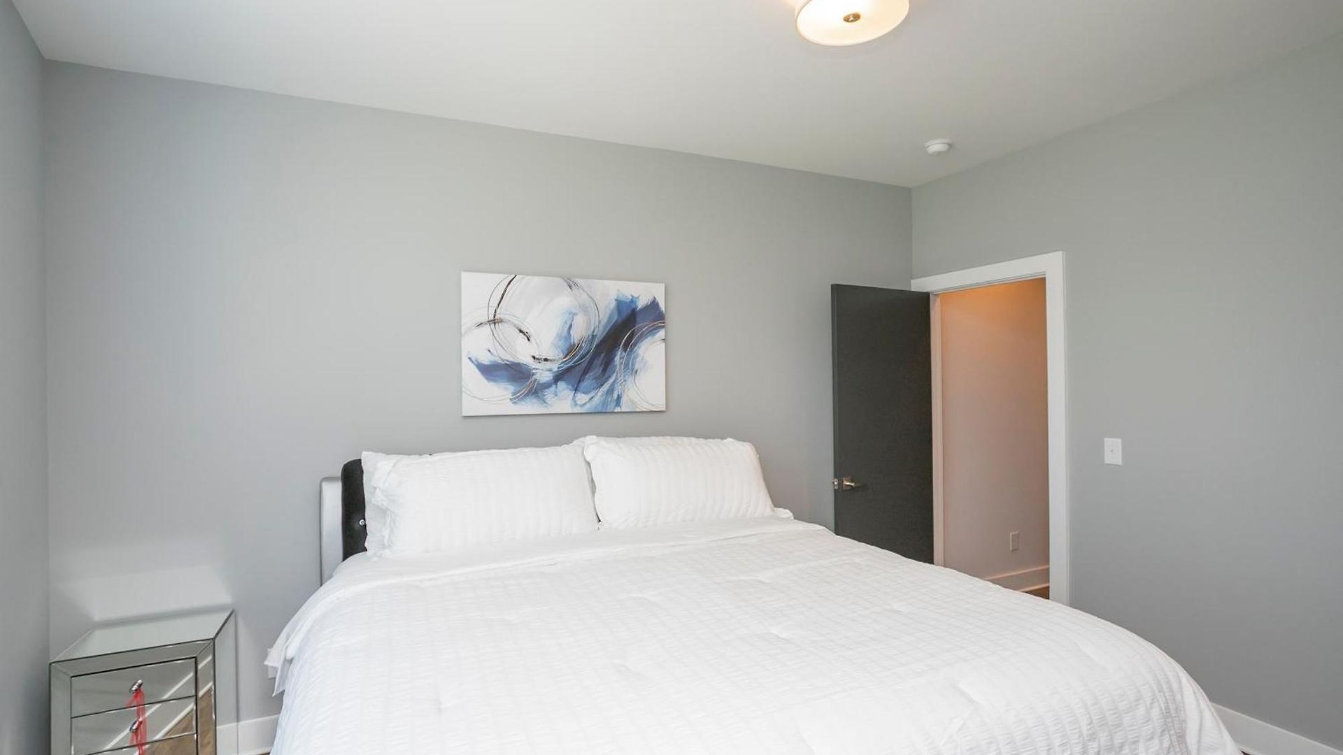 Luxury Townhome Skyline Views Mins To Dt * Nashville