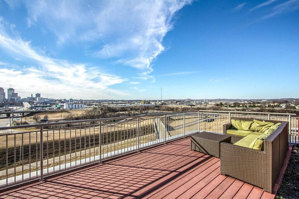 Holiday home Amazing 2 Bd 4th Floor With Spectacular Views Nashville