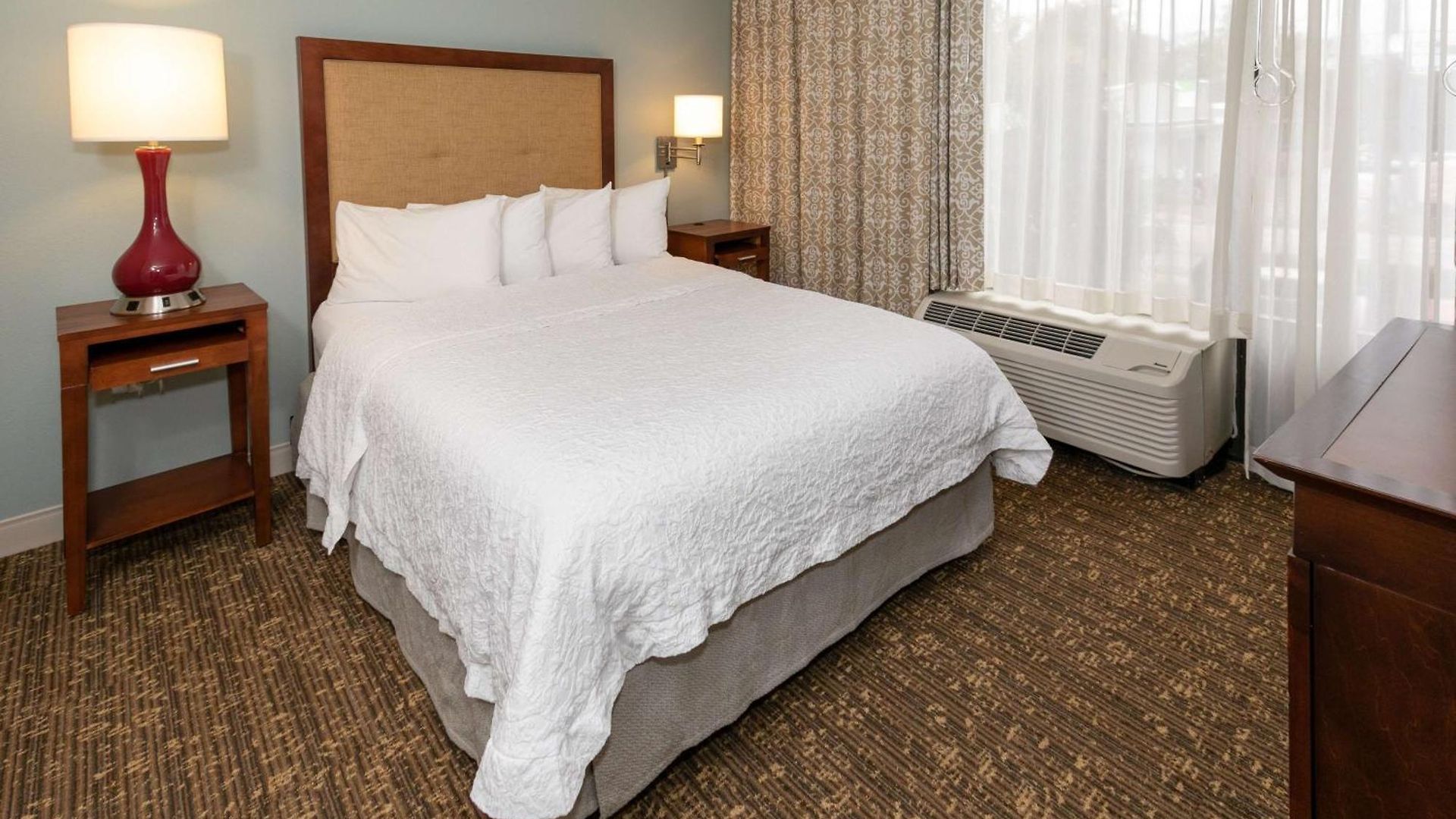 Hampton & Nashville-green Hills Hotel