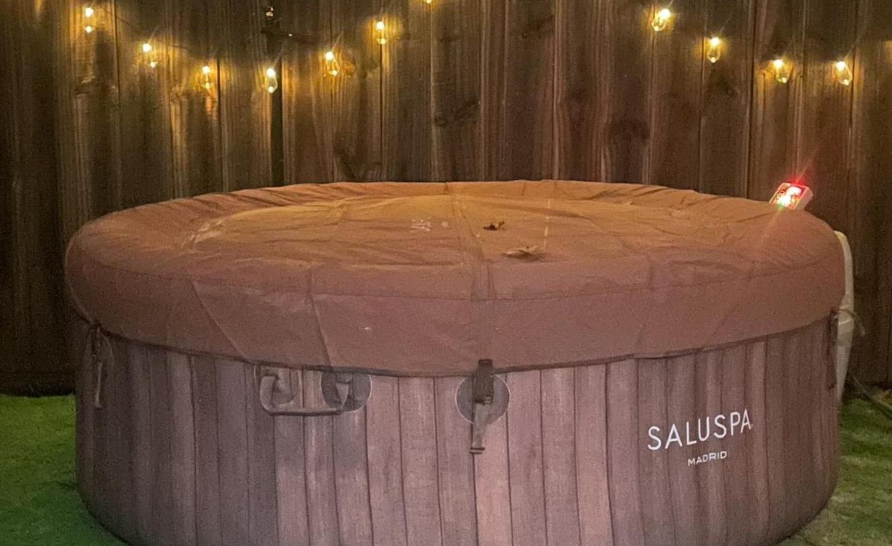 Hip, Cozy With A Fire Pit In Cleveland Park Holiday home Nashville