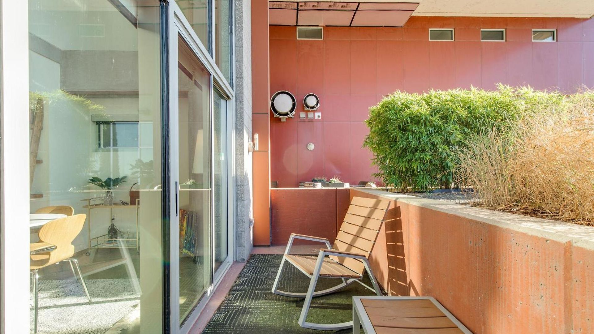 Artsy Chic 1br 30day Min With Wifi Ac Parking Tv Furnished Rooftop Nashville