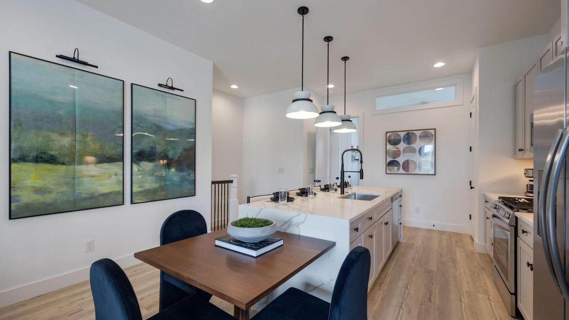 Holiday home - 1400 Napoleon St.
