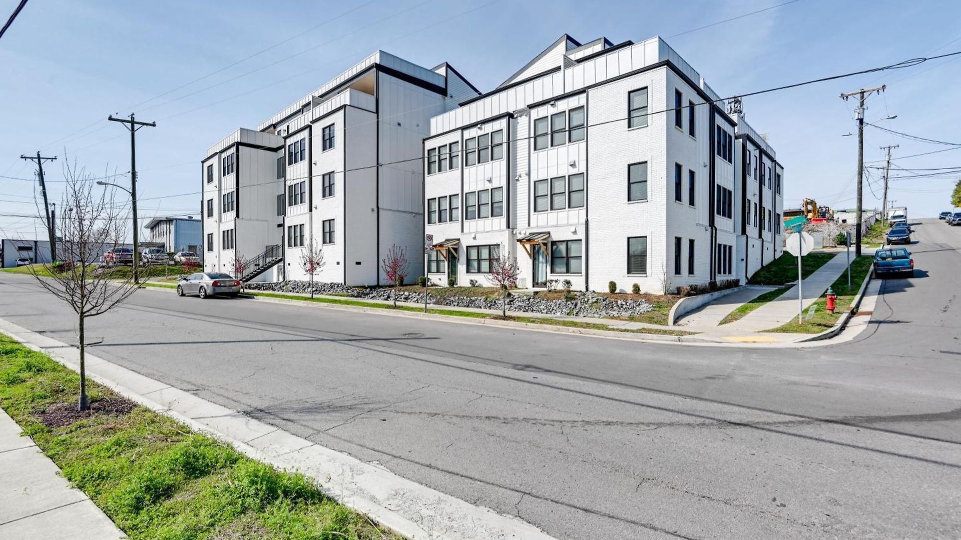 Modern Condo: Walk To Local Breweries!