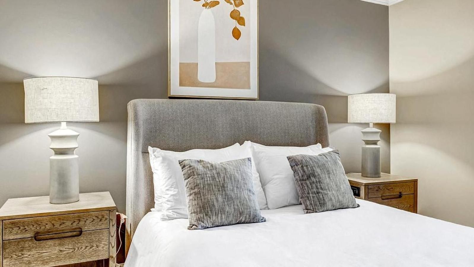 Landing Modern With Amazing Amenities Nashville