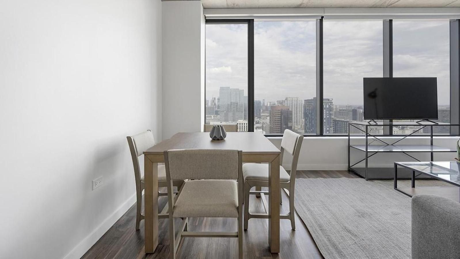 Apartment Landing Modern With Amazing Amenities Nashville