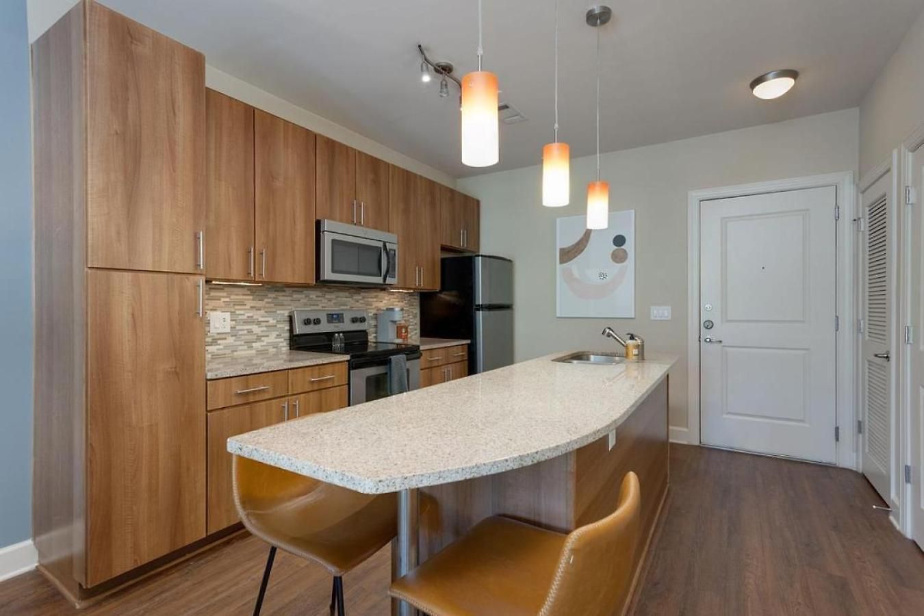 Landing Modern With Amazing Amenities Nashville