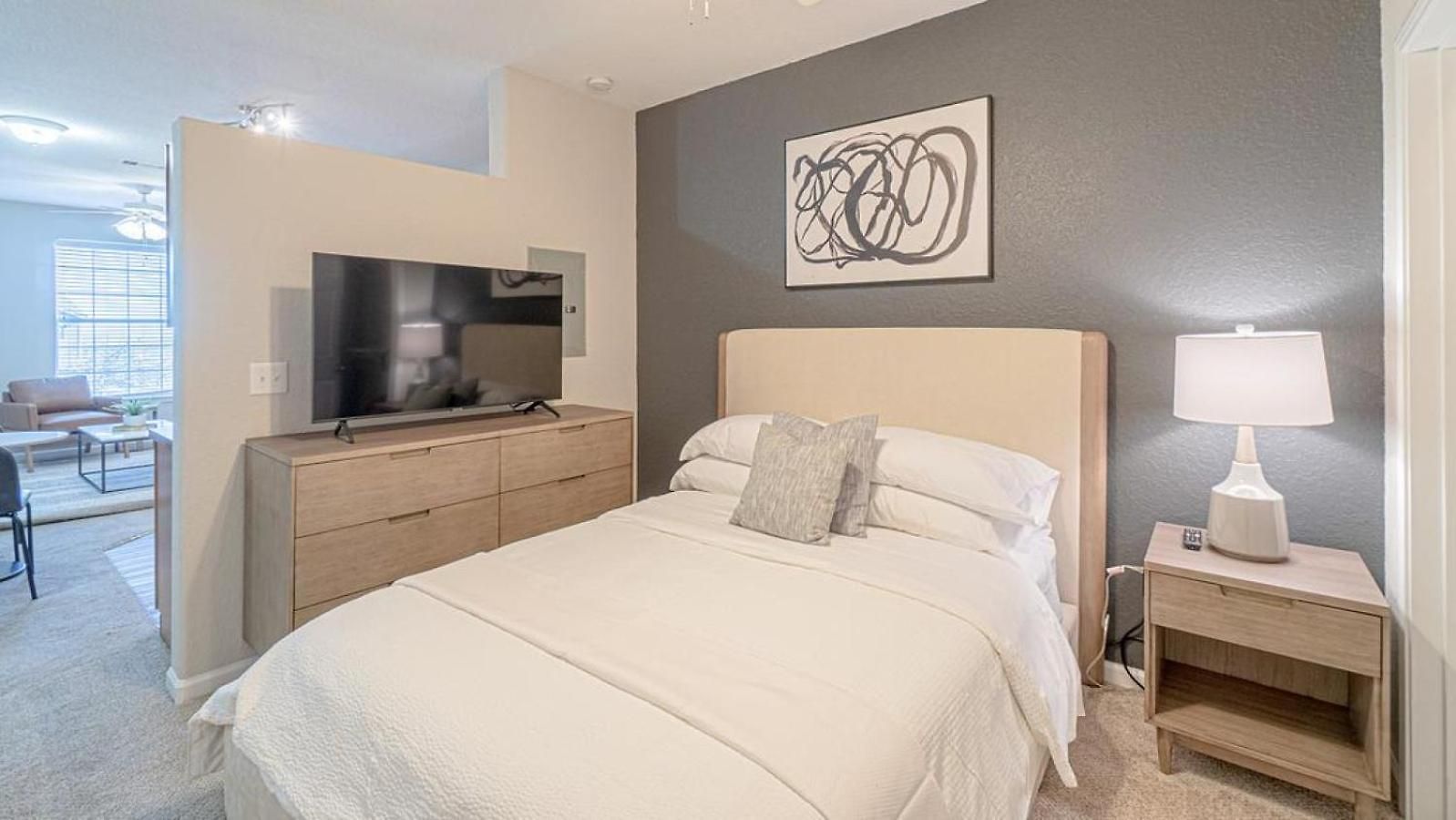 Landing Modern With Amazing Amenities Nashville