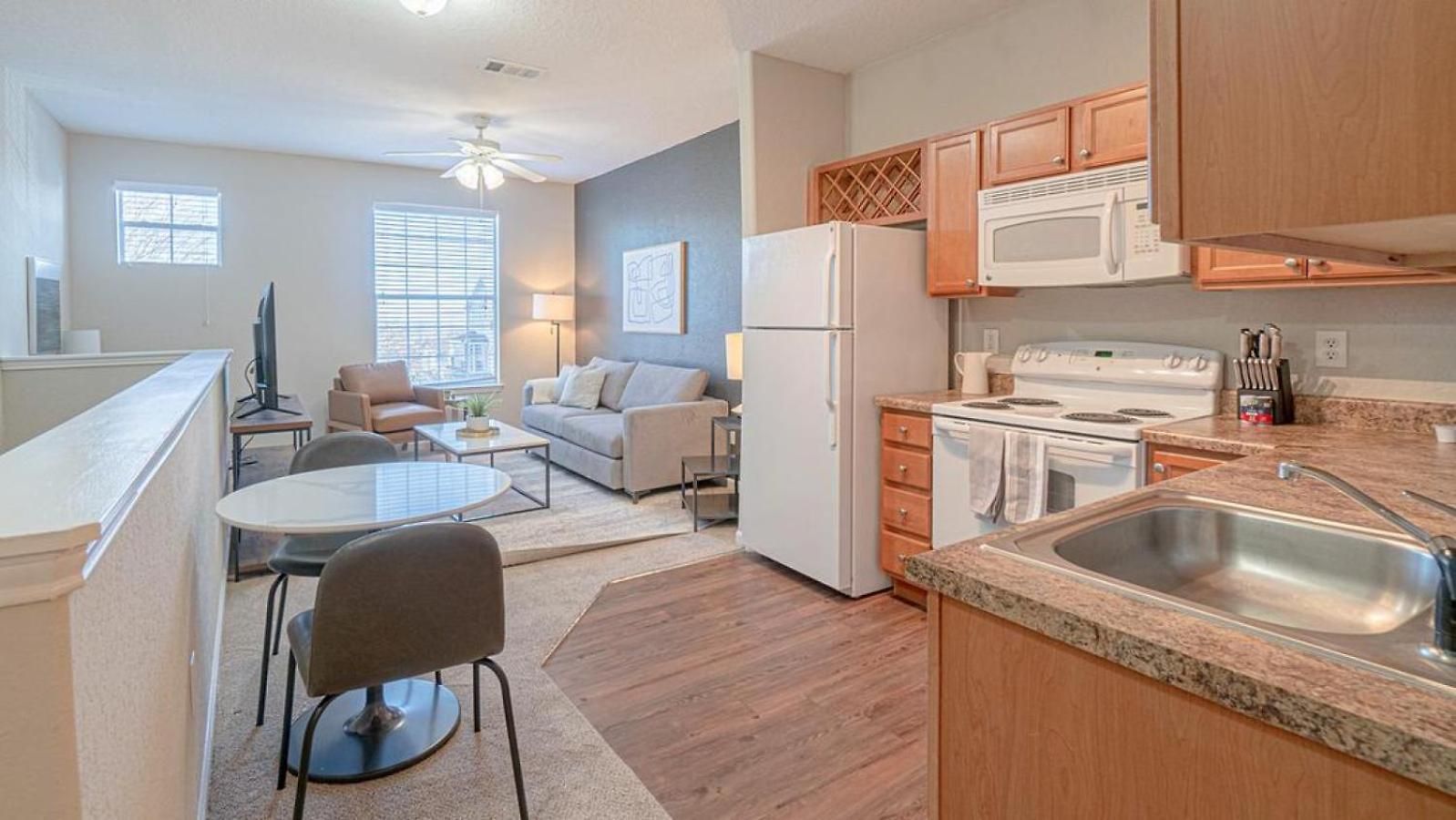 Landing Modern With Amazing Amenities