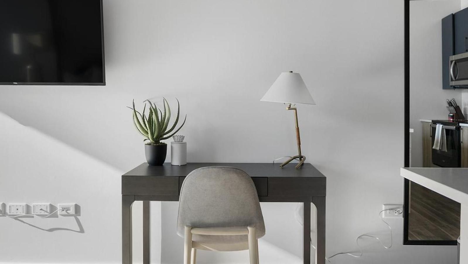 Landing Modern With Amazing Amenities
