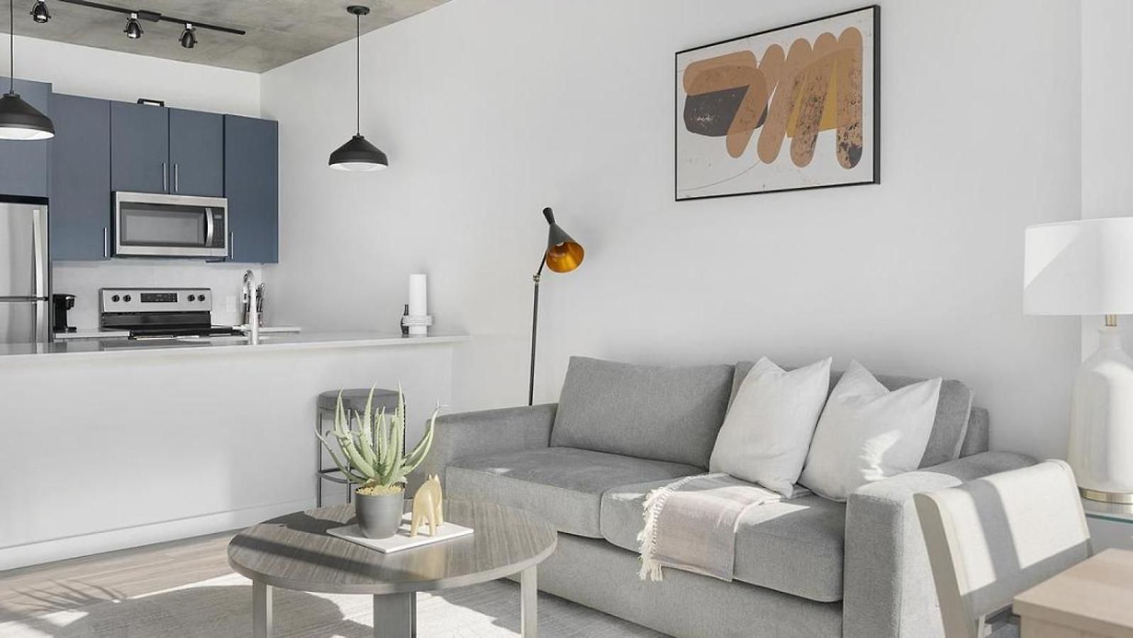 Landing Modern With Amazing Amenities Apartment *