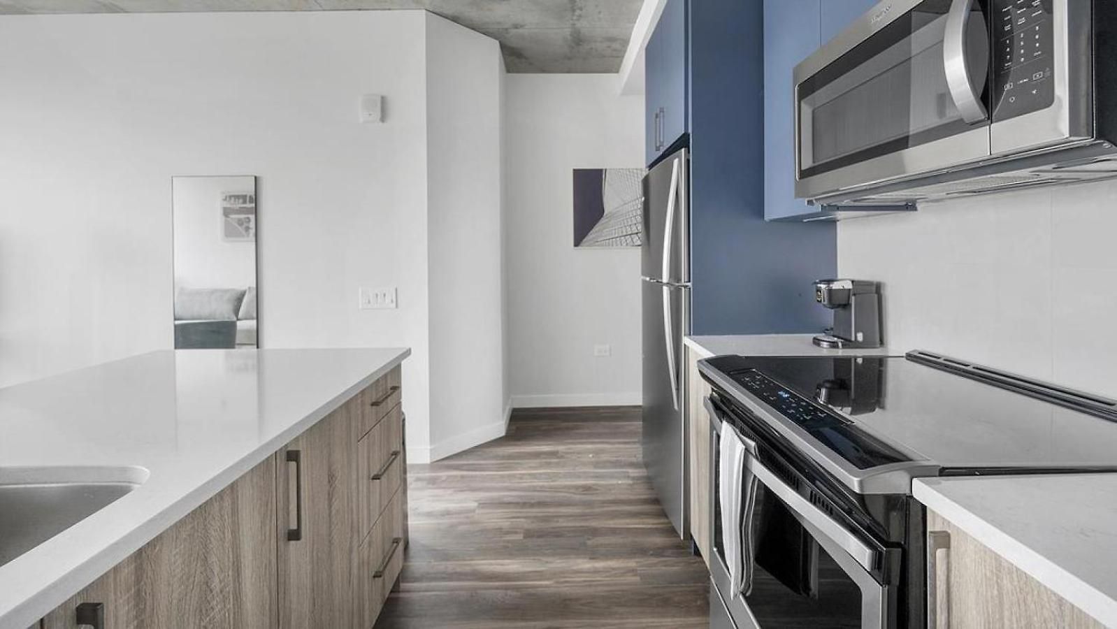 Landing - Modern With Amazing Amenities Apartment *