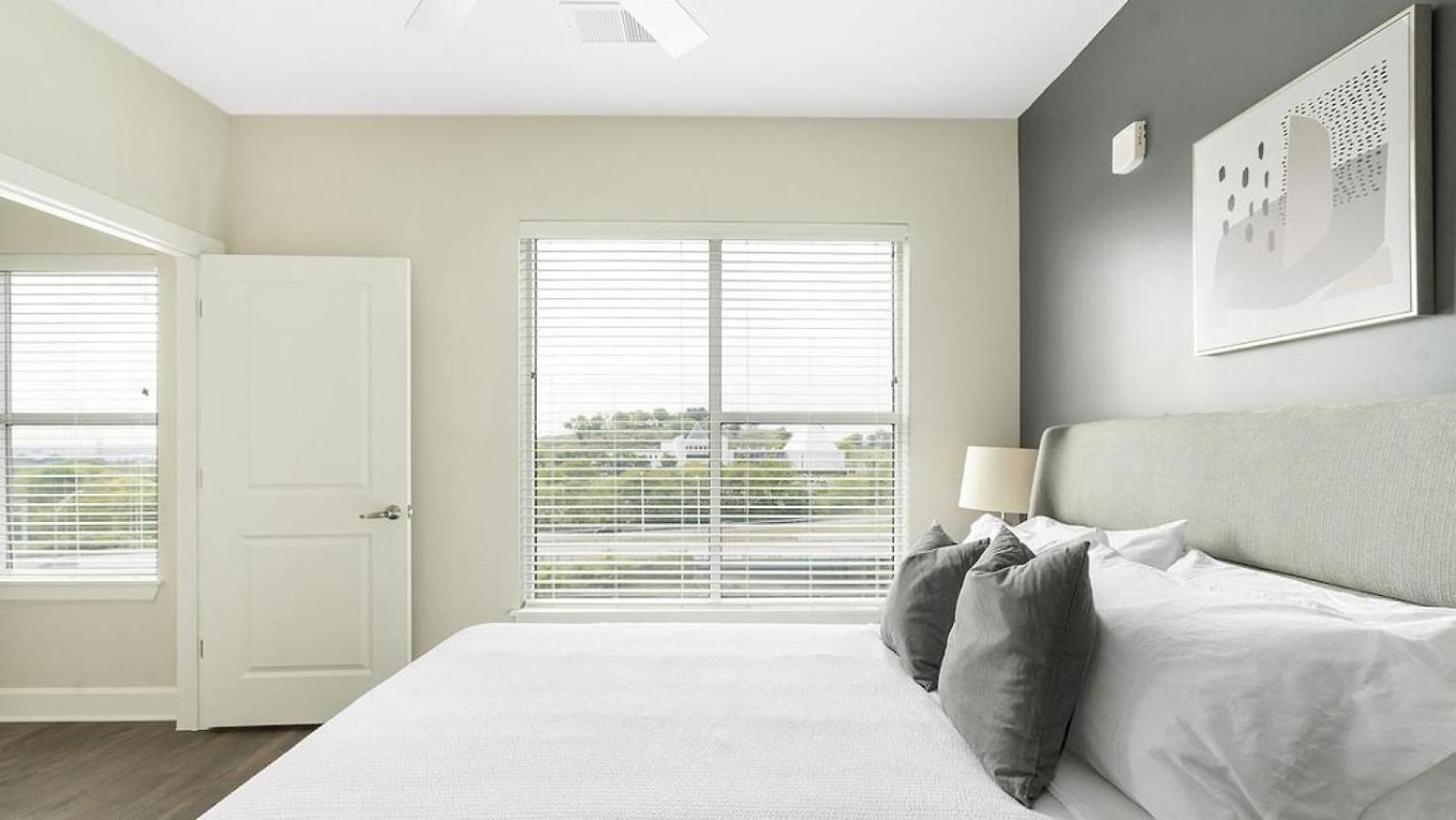 Landing Modern With Amazing Amenities * Nashville