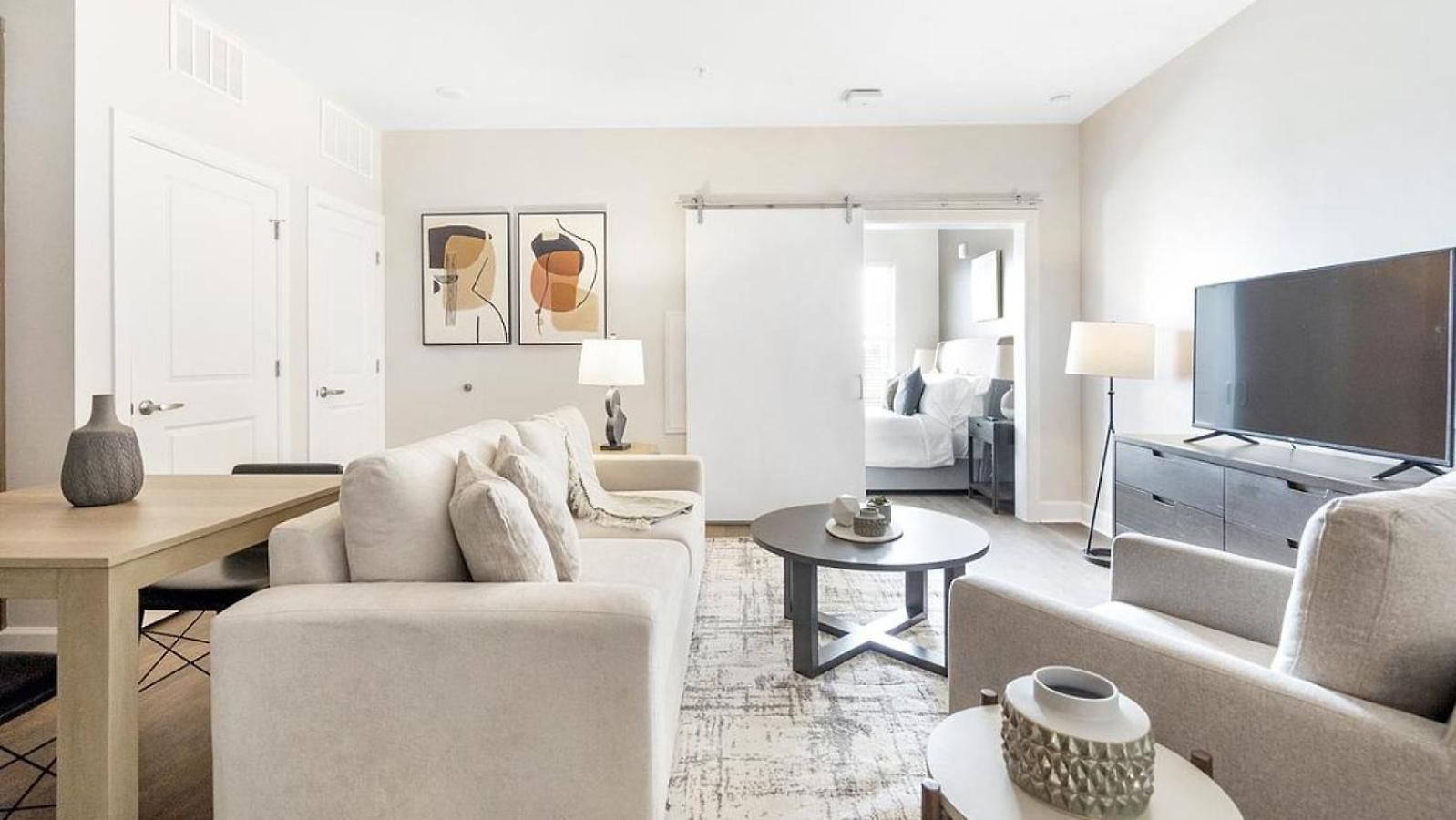 Apartment Landing Modern With Amazing Amenities