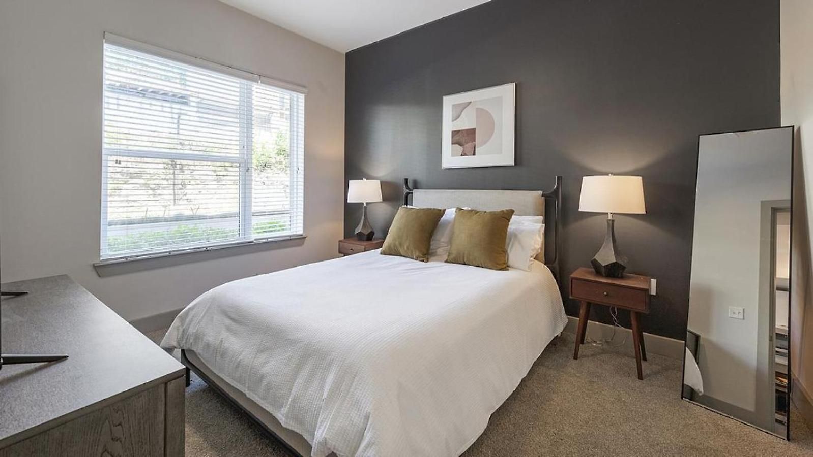 Apartment Landing Modern With Amazing Amenities