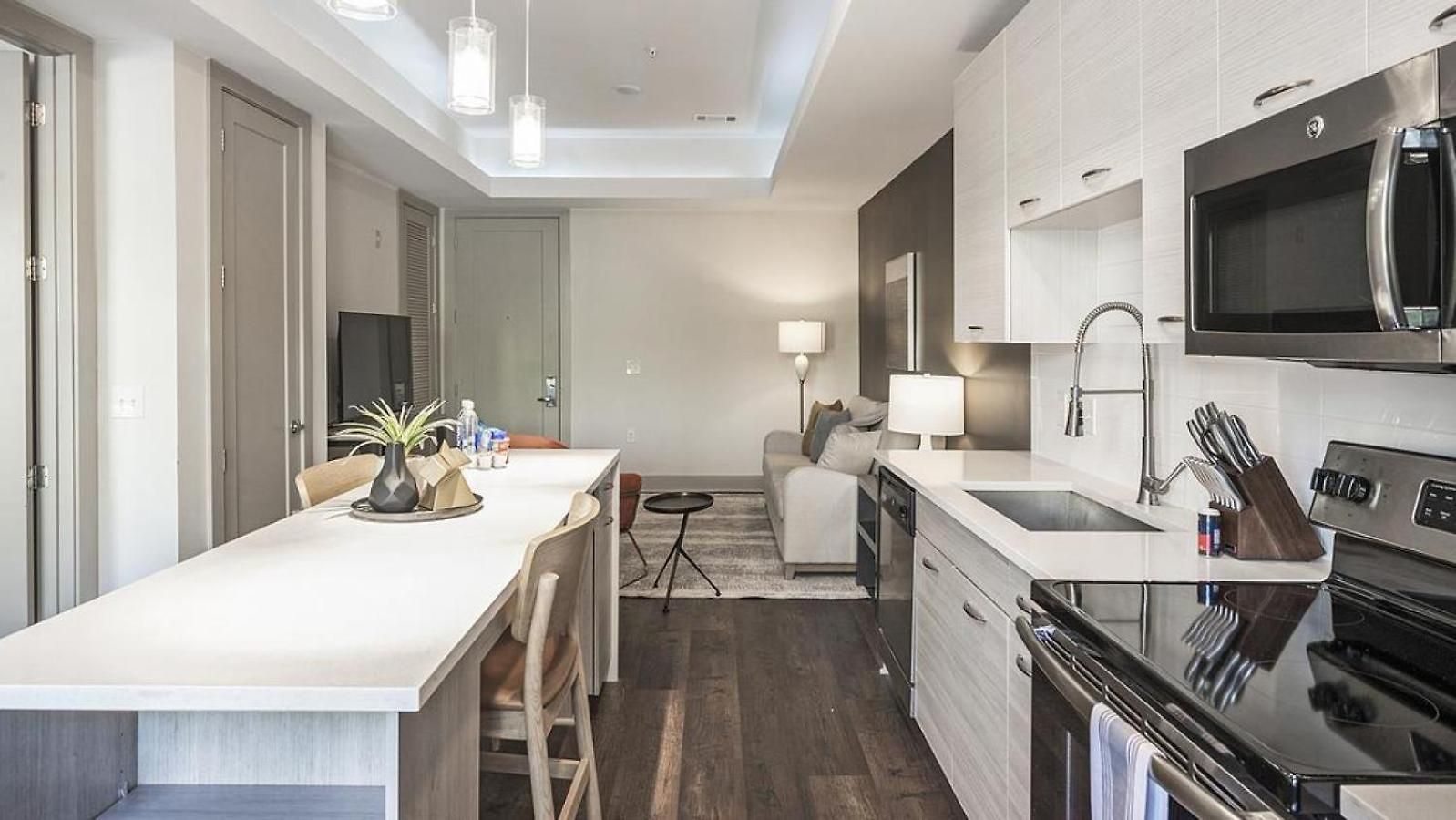 Landing Modern With Amazing Amenities