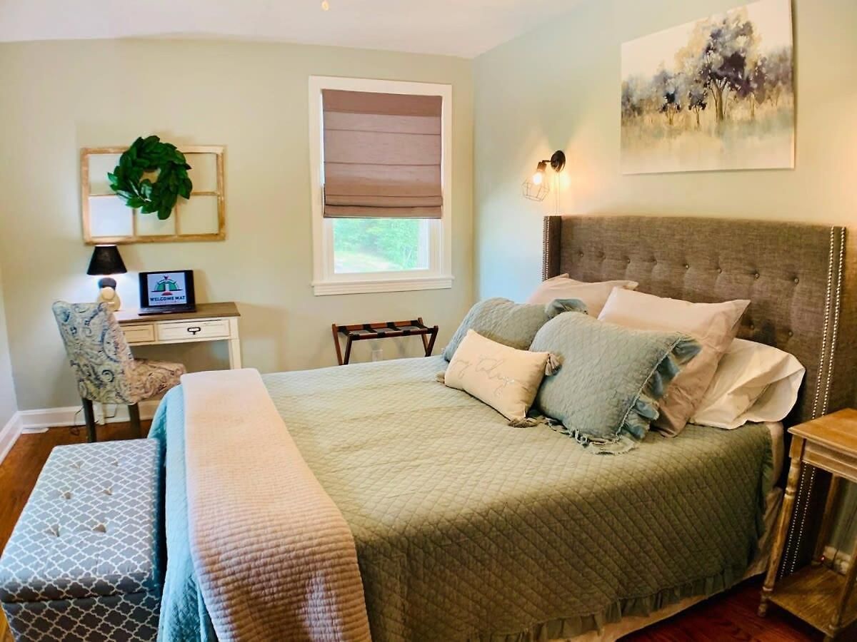 Holiday home Fairgrounds Playground - Weho - 1bd 1ba *