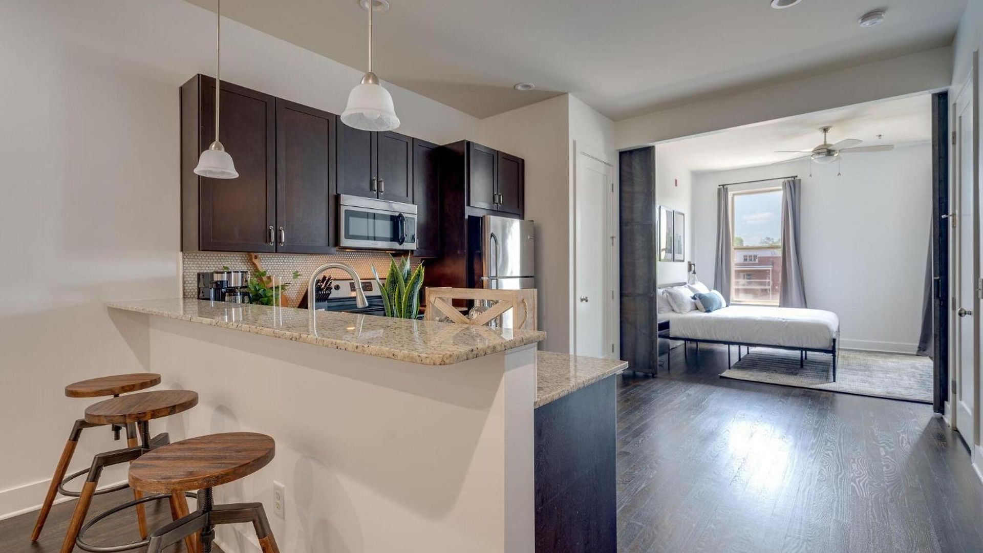 Lofts At 30th - Urban Cityscape - Mins To Broadway