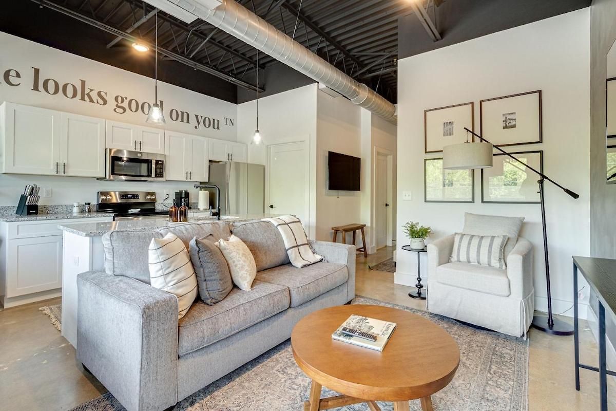 With 2 Queen Beds 7 Mins To Dt Apartment Nashville