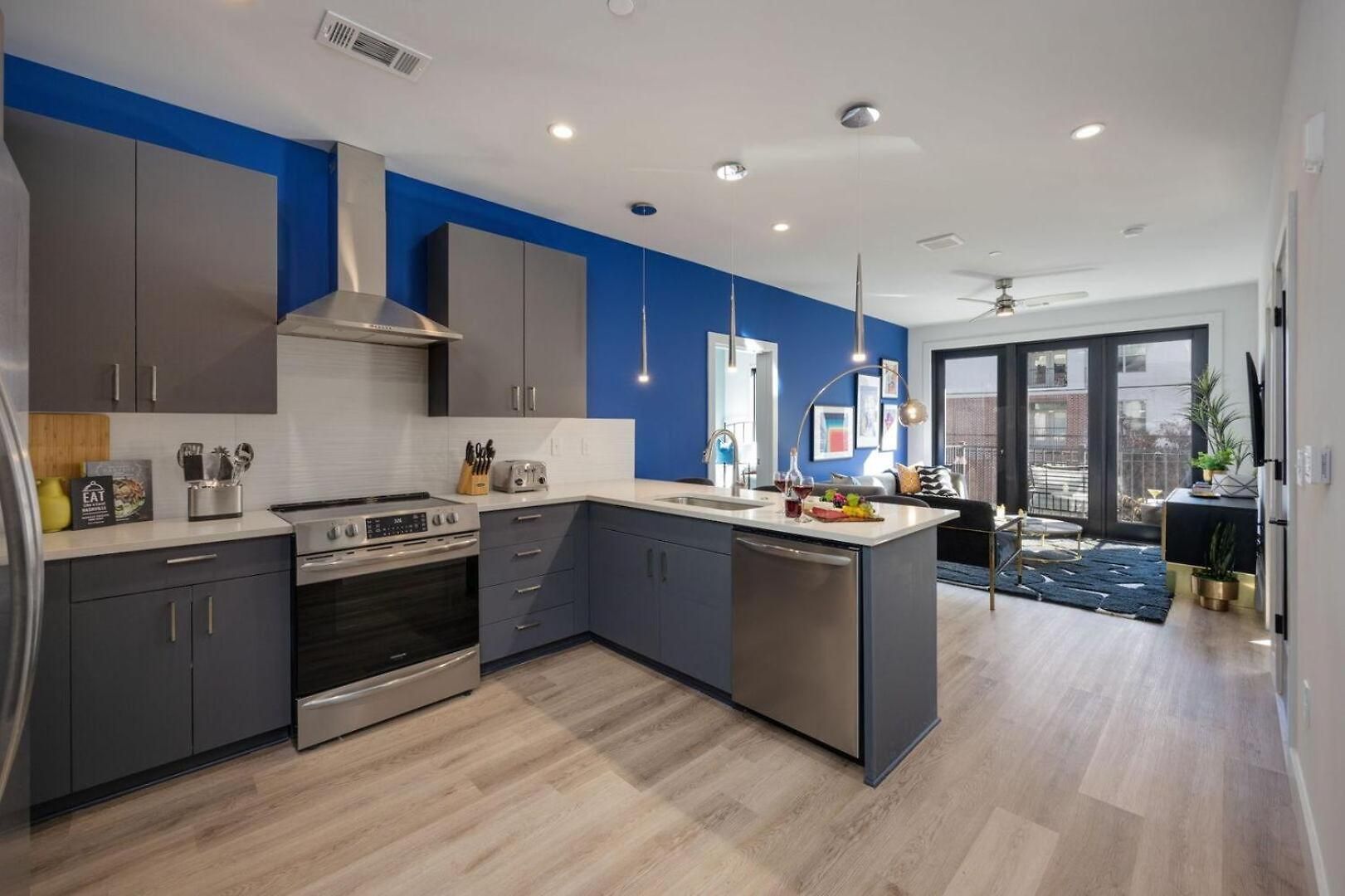 Holiday home Riffs - 2 Unit Odyssey Combo - Heart Of Midtown Nashville