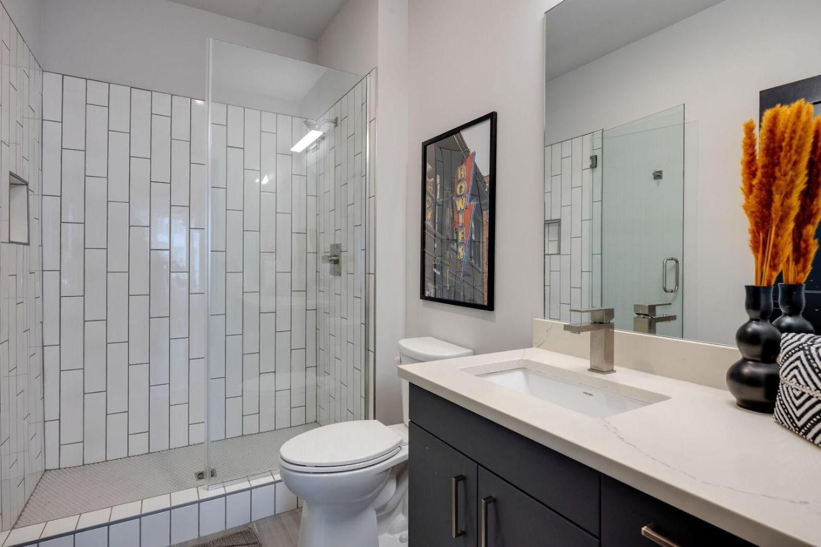 Riffs - 2 Unit Odyssey Combo - Heart Of Midtown Holiday home