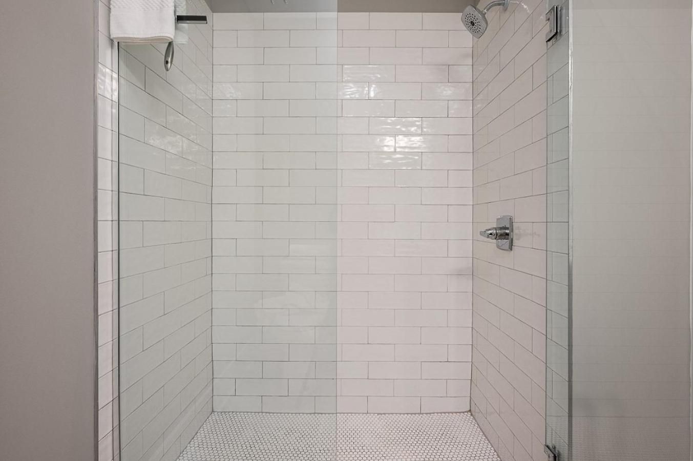 2-bedroom Penthouse With Rooftop & Free Parking * Nashville
