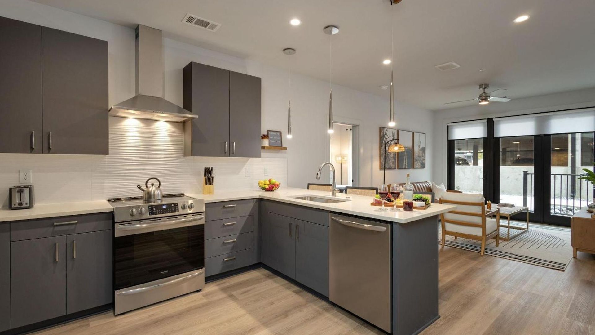 Savanna - Heart Of Midtown - Odyssey At The Park * Nashville
