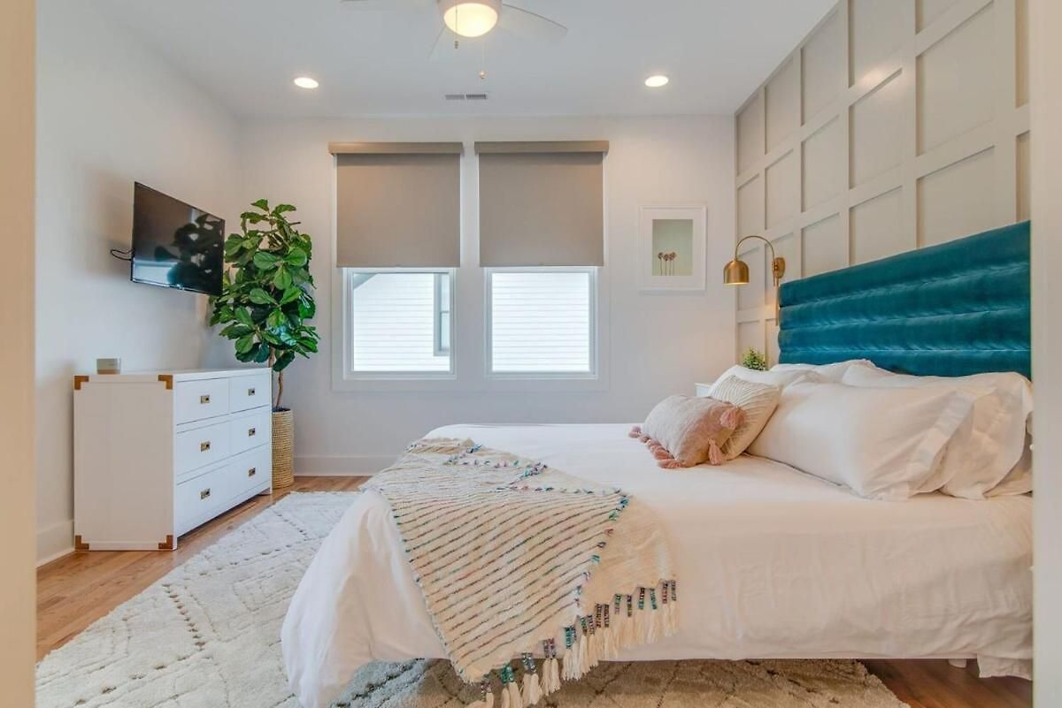 Holiday home Charming East Duplex For 20 Nashville