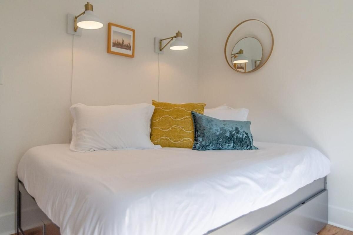 Holiday home Charming East Duplex For 20 *