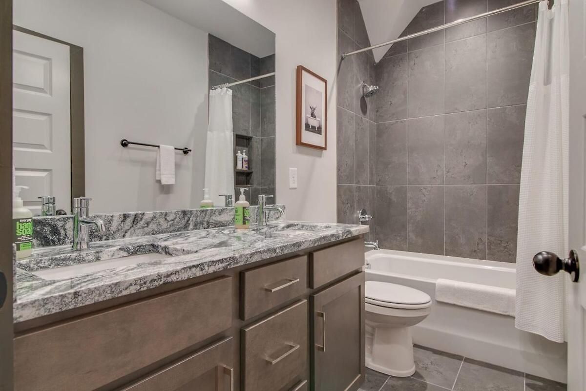 Charming East Duplex For 20 * Nashville