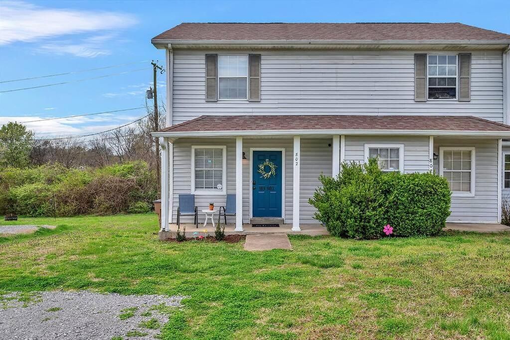 East Nash Local Dining Bars - Sleeps 6
