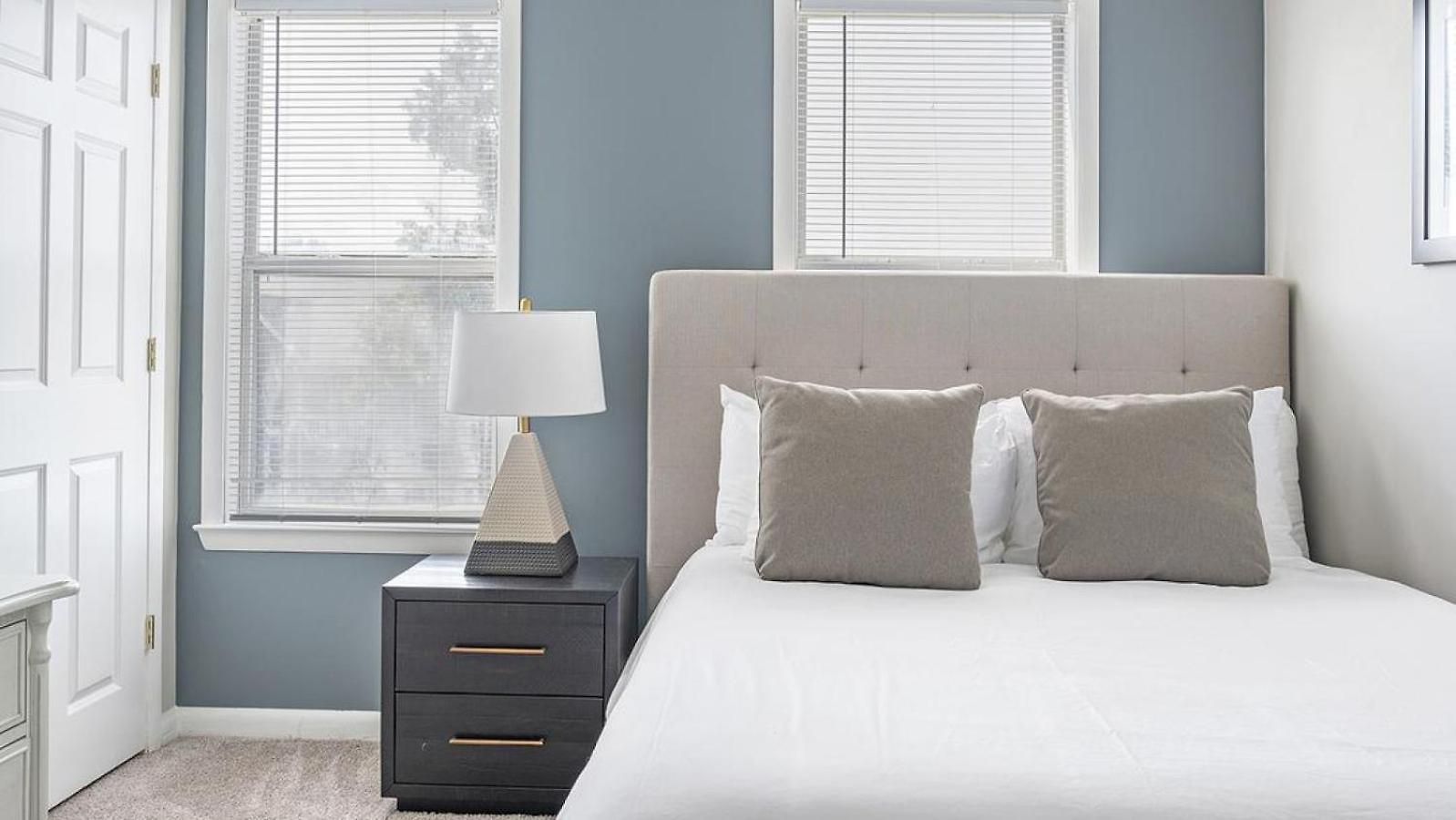 Apartment Landing Modern With Amazing Amenities Nashville