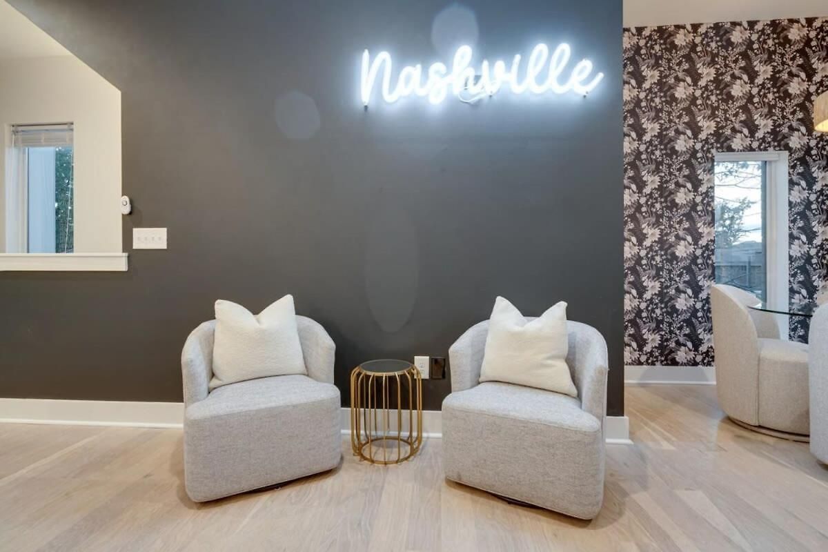 Holiday home Luxury Townhouse With Rooftop Deck Less Than 10 Mins To Downtown