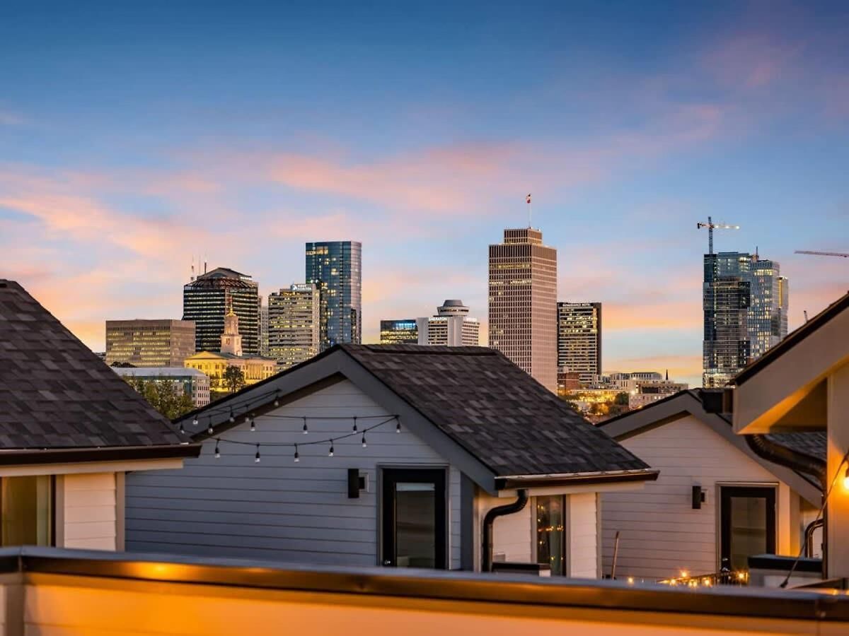 Luxury Townhouse With Rooftop Deck Less Than 10 Mins To Downtown Holiday home Nashville