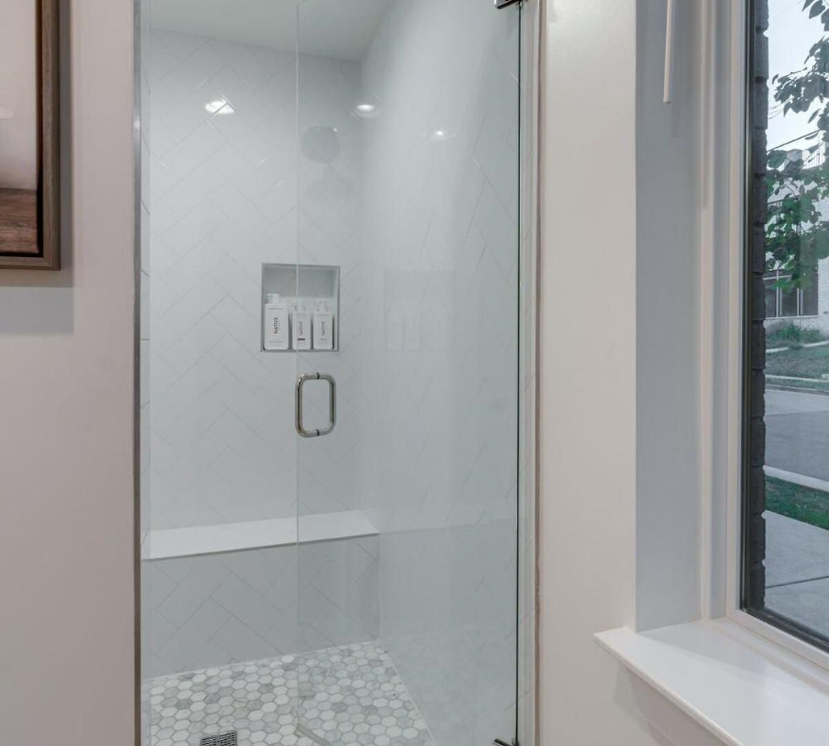 Luxury Townhouse With Rooftop Deck Less Than 10 Mins To Downtown Holiday home Nashville