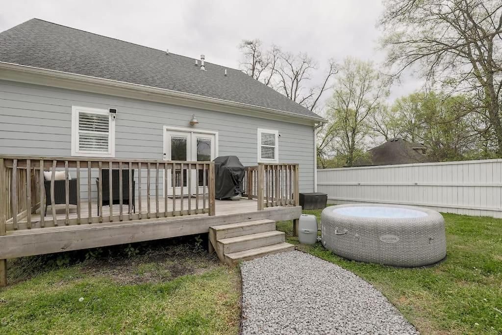 New Amazing 4br Suite* Hot Tub *2 Mi To Music *