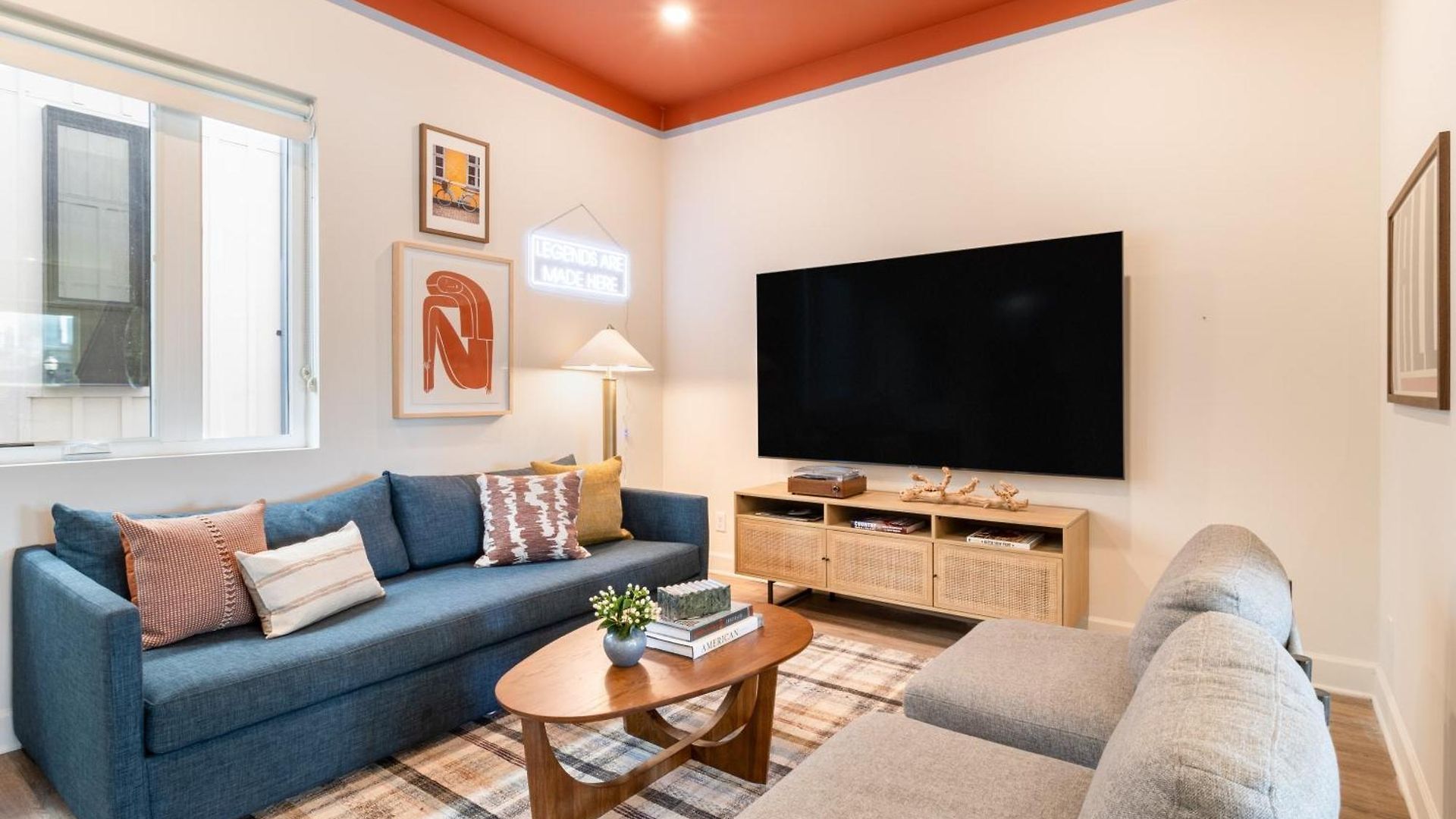 The Conway 5 Bedroom Buyout W Deck In Music City * Nashville