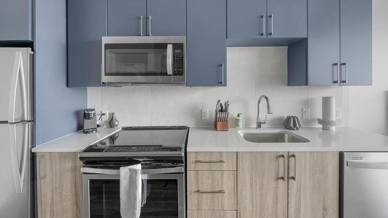 Landing Modern With Amazing Amenities