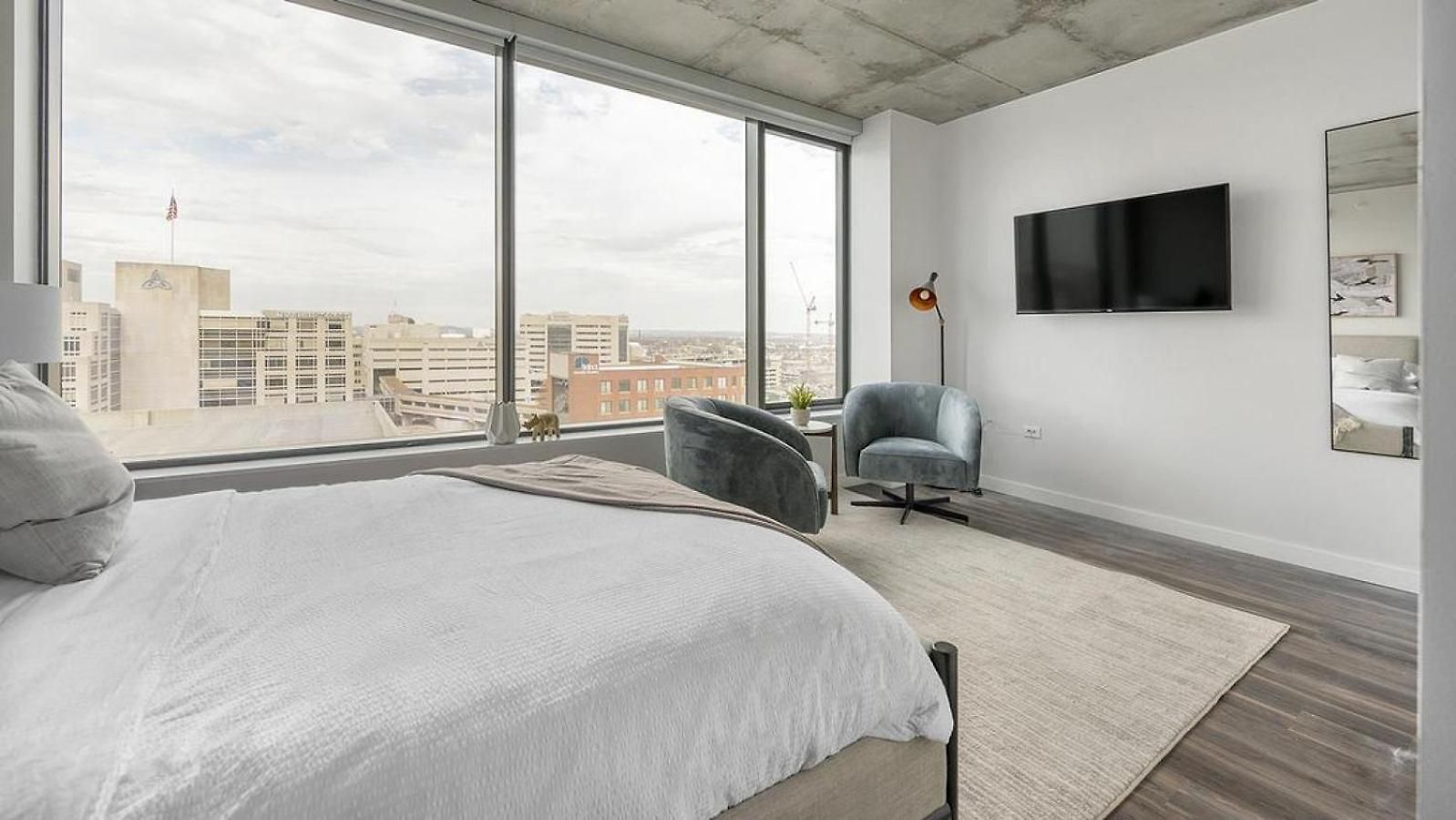 Landing Modern With Amazing Amenities