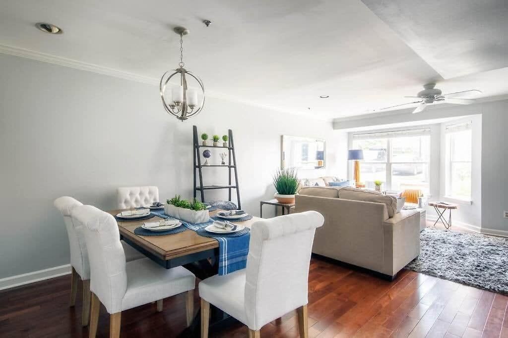 Walk To Broadway Charming Modern Historic Townhome Nashville