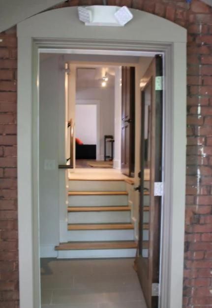 East Upstairs Apartment, One Queen Br, 2 Twin Br,1bath In Five Points, Close To Downtown * Nashville
