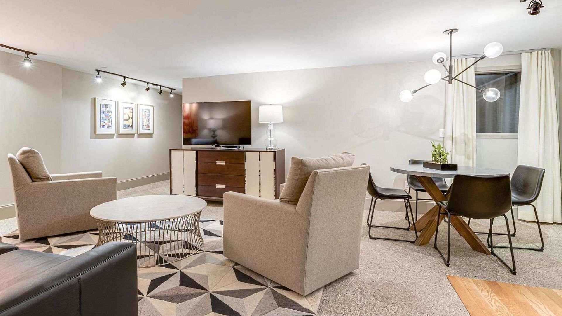 Riverfront Lofts Aparthotel 4*
