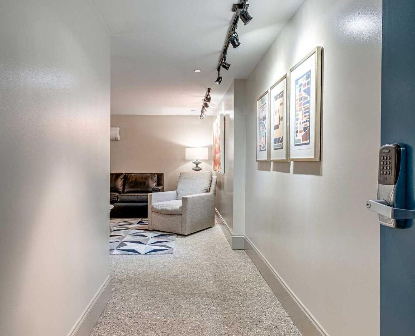 Riverfront Lofts 4*